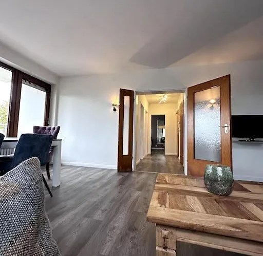 Moderne Gemuetliche In * غلينده